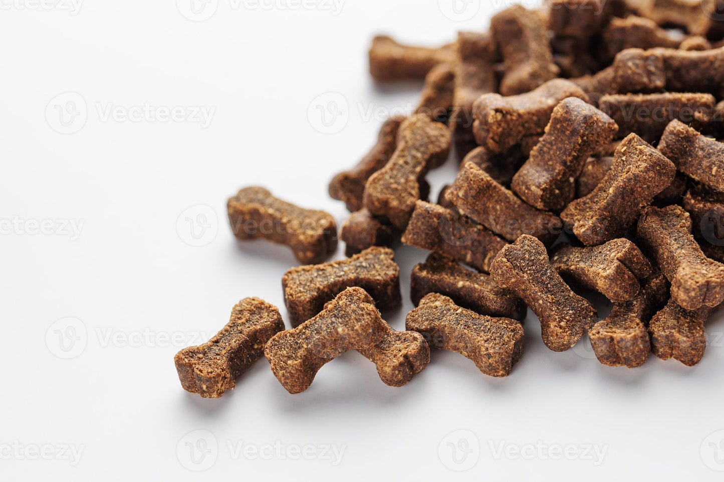 Alpha Dog Dry Food For Puppies With Beef Flavor - 500 G